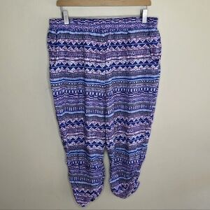 Mossimo Supply Co Pull-On Colorful Aztec Capri Cropped Harem Pants Size Large